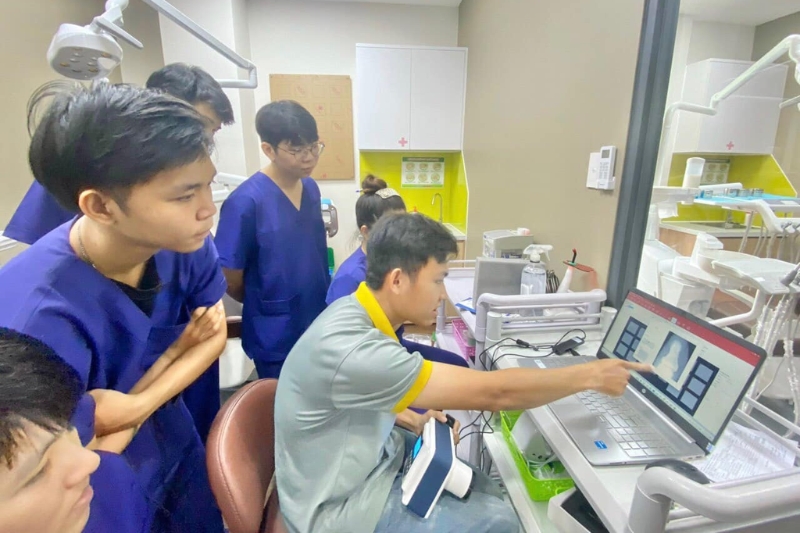 Lý do Bác sĩ Thuỷ lựa chọn PTD Đất Việt để mua thiết bị nha khoa
